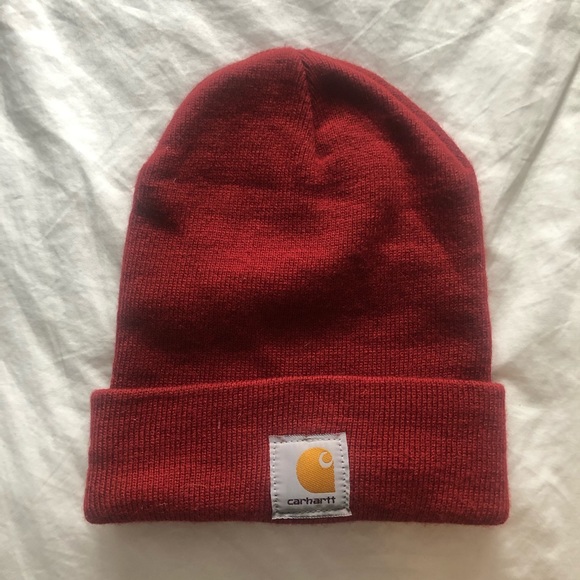 maroon carhartt beanie